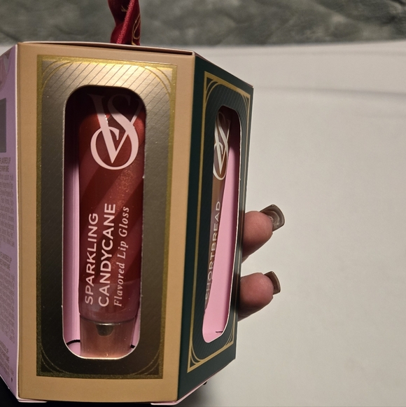 Victoria's Secret Lip Gloss Gift Set - Picture 6 of 6